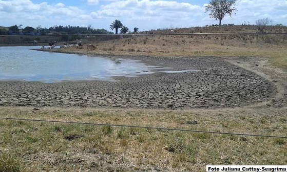 A estiagem seca tanques em propriedades na região do Serrado em Itabuna