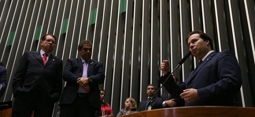 Democrata Rodrigo Maia pretende dirigir a Câmara