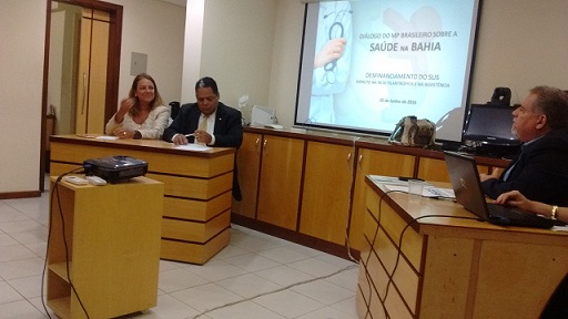 Antônio Brito e Fabíola Mansur discutiram a campanha #SOS Saúde da Bahia